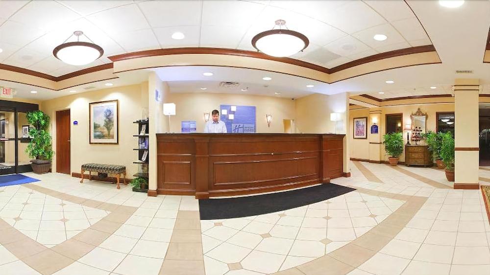 فندق وأجنحة هوليداي إن إكسبريس دايتون - سنترفيل Centerville المظهر الخارجي الصورة
